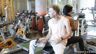 A girl is pumping a cock of her tattooed boyfriend