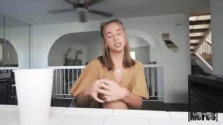 A girl showed gratitude to a guy in an unexpected way