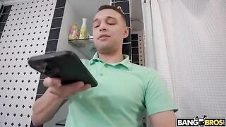 The stepson hooked his mom on the cock in the kitchen