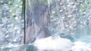 The girl seduces her new pool boy and fucks with him