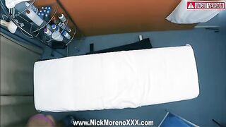 The massage therapist played with the body of a 19-year-old girl and got excited