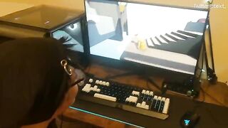 A hot challenge with a girl related to video games