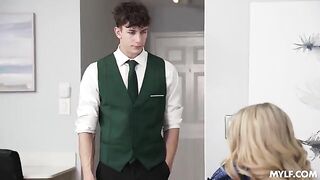 A girl is having sex with her mom’s boyfriend