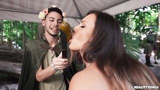 A nice picnic in the open air ends with a blowjob