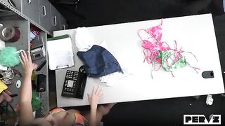 A cute baby is fucking on the table and she’s dreaming