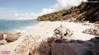 Beach sex with perfect body Reislin on vacation