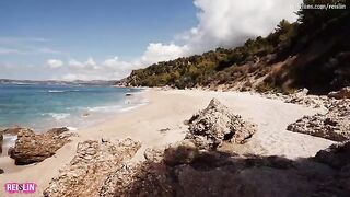 Beach sex with perfect body Reislin on vacation