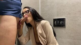 The guy fucked a secretary in the toilet box