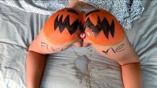 Smash my pumpkin until it shakes with you