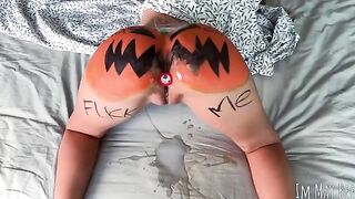 Smash my pumpkin until it shakes with you
