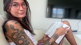 I'm studying what other poses are good for sex with my girlfriend
