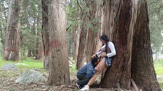 A hot chick would agree to get fucked in the jungle by anyone