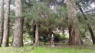 A hot chick would agree to get fucked in the jungle by anyone