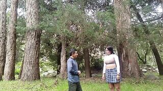 A hot chick would agree to get fucked in the jungle by anyone