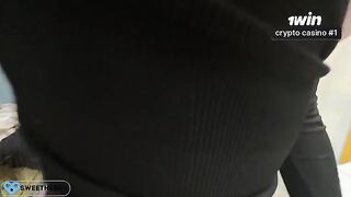 Babe is glad that the guy came to her and made cumshot