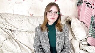 Hypnosis with boobs, learning rules has never been so easy - a hot and exclusive scene!