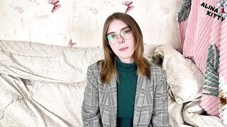 Hypnosis with boobs, learning rules has never been so easy - a hot and exclusive scene!