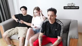 The team is assembled, it's time to work on her orgasm! - Cuckold Husband Watches His Wife Get Fucked