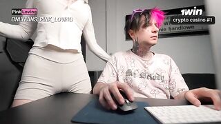 A wet pussy is rubbed on the rubbing table to orgasm