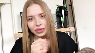 I had sex with my cute friend, Californiababe, when she was naive