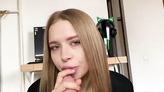 I had sex with my cute friend, Californiababe, when she was naive